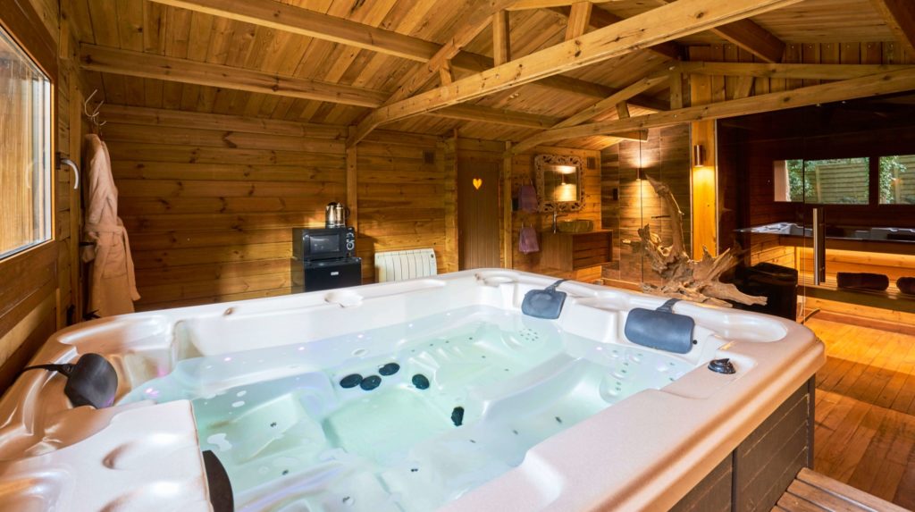 Les bienfaits du Spa privatif Lille – séjour détente au Cottages du Parc
