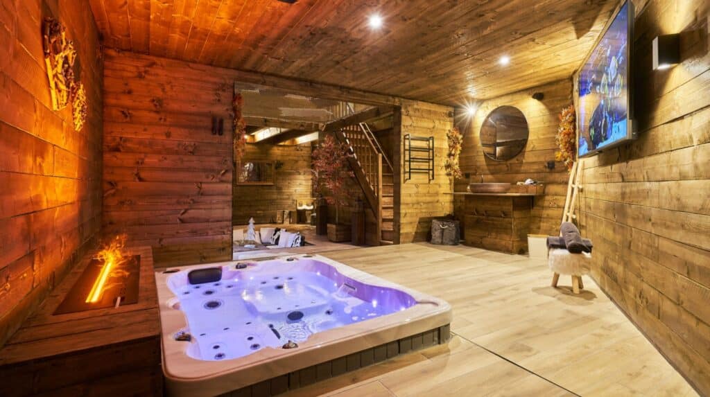 Demande en mariage dans le spa privatif des cottages du parc